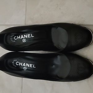 Chanel shoes 39.5. Great condition.